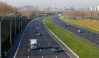 高速公路三条车道分别限速多少2022