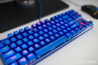 键盘黑轴和青轴的区别是？
