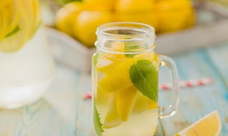 柠檬水的功效与作用及禁忌
