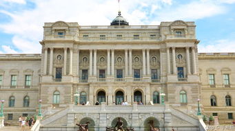 美国国会图书馆的规模是怎样的？