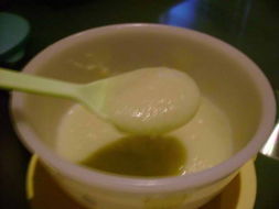 宝宝刚刚学会坐，吃这个英氏米粉可不可以？