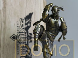 盲僧的神拳和至高之拳哪一个比较好