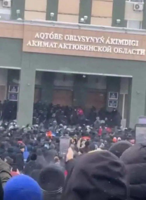 哈萨克斯坦电视台与中国新疆电视台有哪些合作?