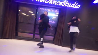 使用哪个版本的leakback开发的TV app能跑在android