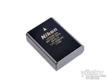 尼康单反相机电池怎么充电？