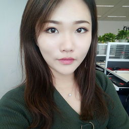 刘宇宸刘宇凡那个名字好听?