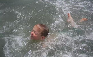 梦见孩子掉水里了是什么意思