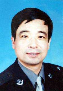 营盘镇警事中的范党育真有其人吗