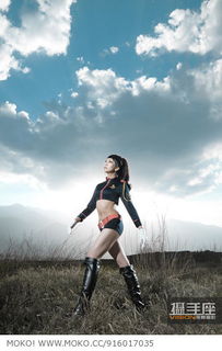 摄手摄脚的近义词是什么？