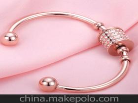 为什么带脚镯感觉勒脚呢？