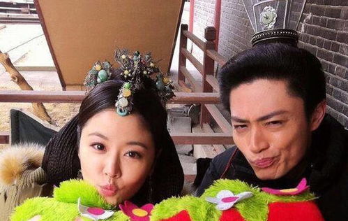 林心如二胎怀孕五个月？小腹微凸孕味十足，脚踩拖