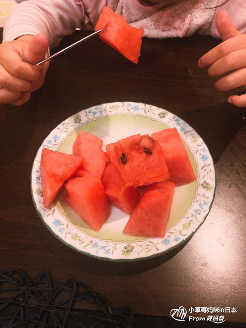 火龙果和西瓜可以一起吃吗，芒果和什么不能一起吃