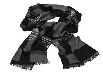 女生送男生围巾代表什么意思？