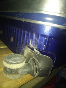 铝框行李箱锁坏了怎么修理