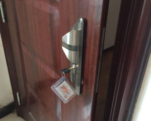 防盗门开锁多少钱一次正常,防盗门开锁需要换锁芯吗