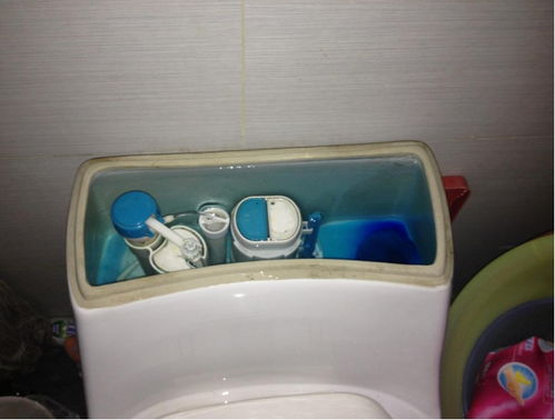 马桶一直流水怎么解决?