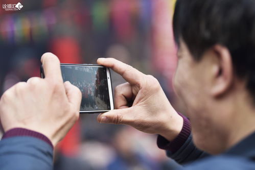 摄手摄脚读音？