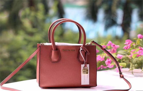 mk是什么牌子的包包