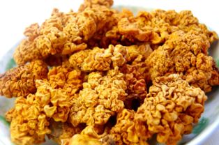 金耳的功效与作用及食用方法