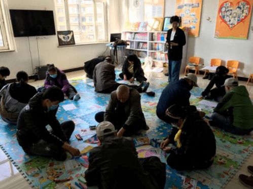 如何建立一个论坛？就是社区动力discuz论坛 这个di