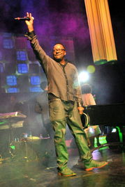 在芭比布朗官网买的东西怎么查快递