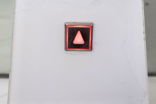 智能电表跳闸复位按钮没用