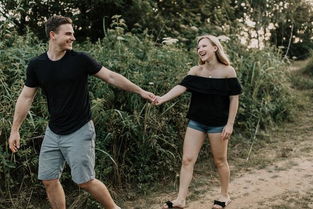 三个女人的群名叫什么好