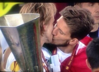 校园暴力事件事例