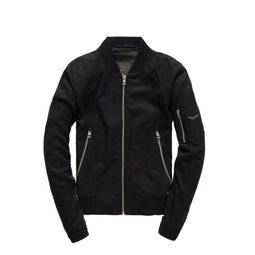 极度干燥是什么牌子?