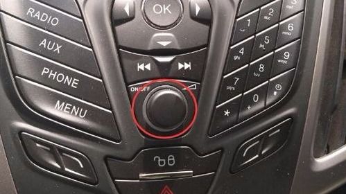 数据线连接汽车usb怎么放音乐