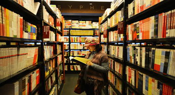 亚马逊书店如何成为最大的书店的？