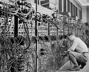 世界上第一台计算机的名称，世界上第一台计算机诞生于哪国