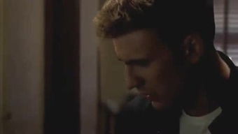 舞蹈串词《GEE》的节目介绍词？？？？求