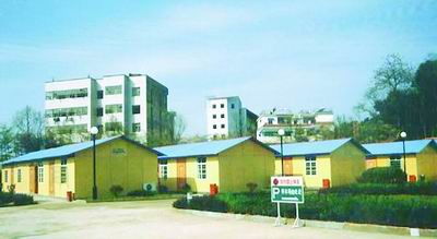 九江是九江市委办公厅、市政府办公厅，而景德镇则