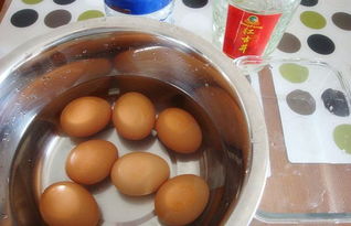 有最短时间腌制出油咸鸡蛋的方法？