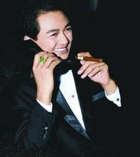 王强新东方北大演讲,王强新东方的妻子