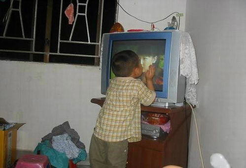 名侦探柯南那集让柯南和两个姐姐睡还说他是小色鬼