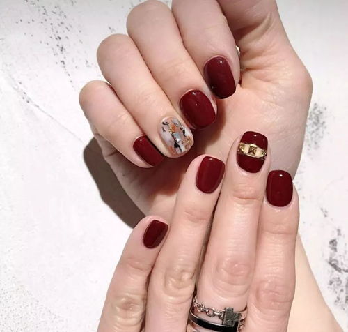 拔指甲盖多少钱