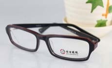 请问眼镜框架的结构有哪些？