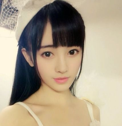 谁有关于鞠婧祎的文字资料，什么内容的都行，急急急