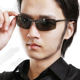 几张男学生戴近视眼镜图片。