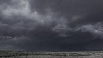 什么叫做暴风雨前的宁静？