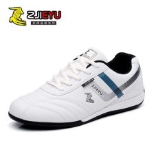 旅游鞋男款哪个牌子好,旅游鞋男款