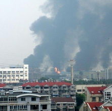 南京地震什么原因造成的？