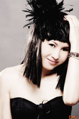 罗琦的眼睛是假的么