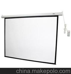 投影仪投在墙上跟投在幕布上有什么区别？？