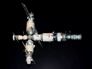 和平号空间站和中国空间站,和平号空间站在太空运行了多少年