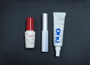 假睫毛胶水怎么卸掉,假睫毛胶水进眼睛了怎么办