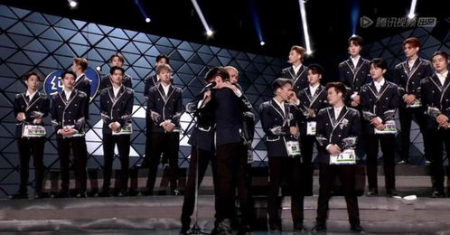 一个团多少人一个营多少人一个连多少人？