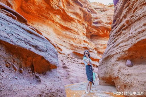 该照片于张掖丹霞地貌拍摄,无ps，请问是怎么回事？